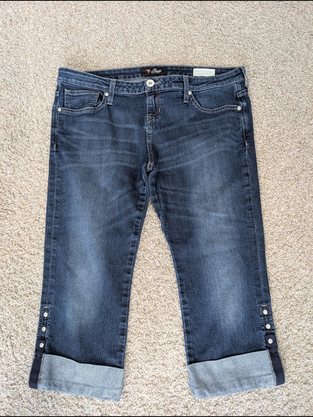 GUESS Maxine Fit Low Rise Legging Denim Capris Dark Wash Cuffed Size 32